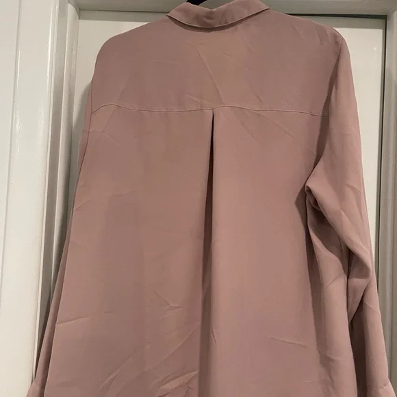 Express Portofino Slim Shirt in Blush - Picture 2 of 4